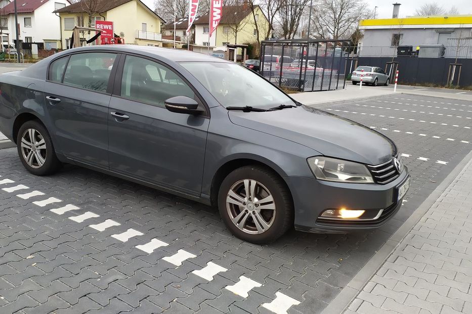 Продам Volkswagen Passat B7 2012 года в Киеве