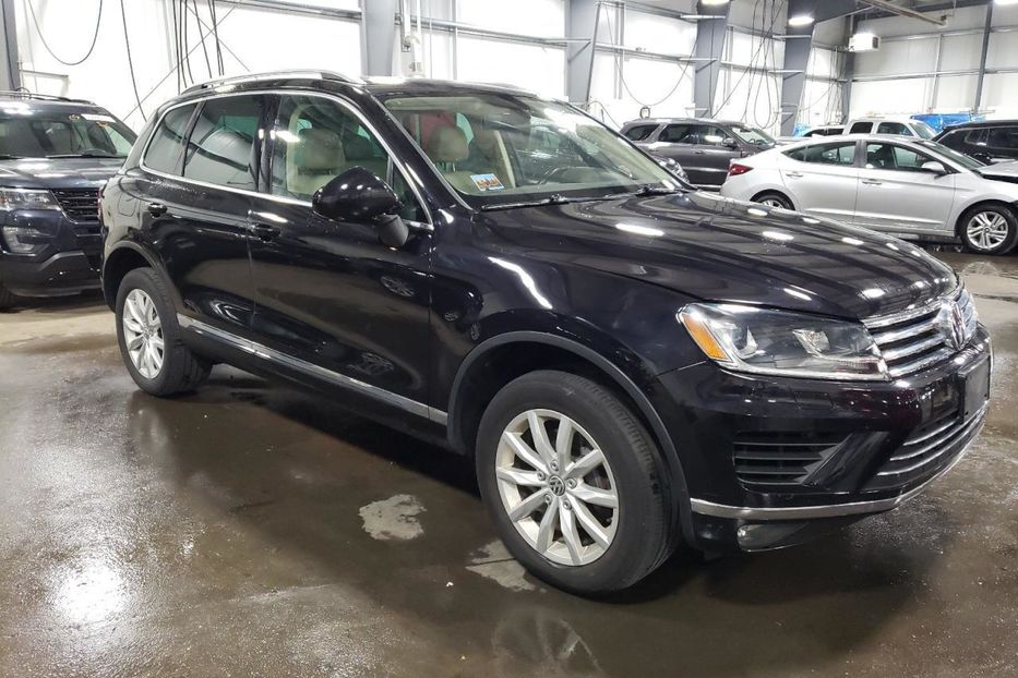 Продам Volkswagen Touareg 2015 года в Луцке