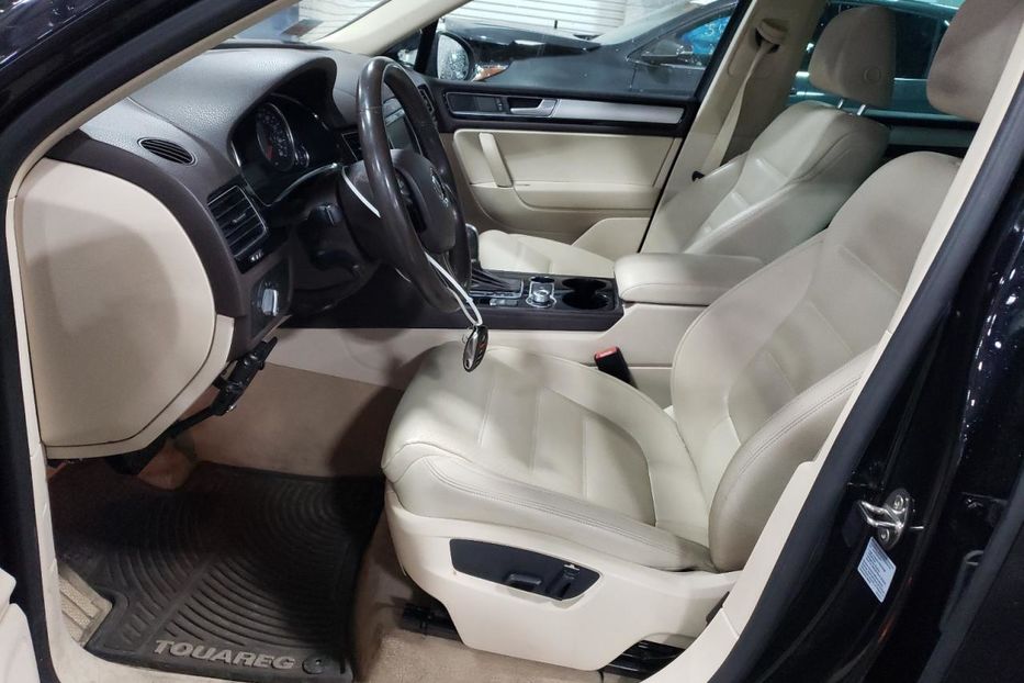 Продам Volkswagen Touareg 2015 года в Луцке