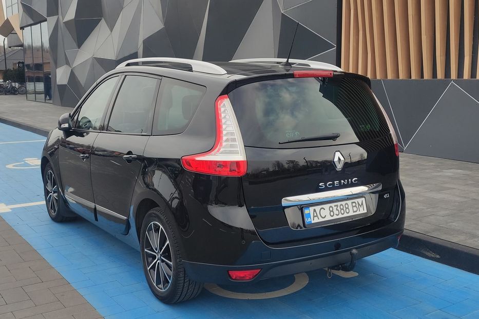 Продам Renault Grand Scenic Bose 2013 года в Луцке