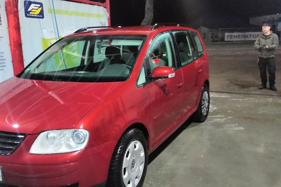 Продам Volkswagen Touran 2003 года в г. Новомосковск, Днепропетровская область