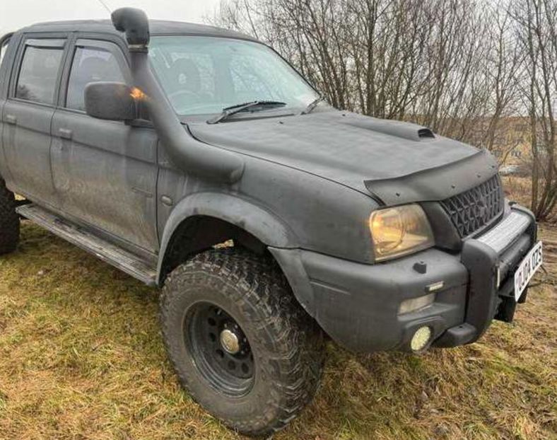 Продам Mitsubishi L 200 2004 года в г. Мостиска, Львовская область