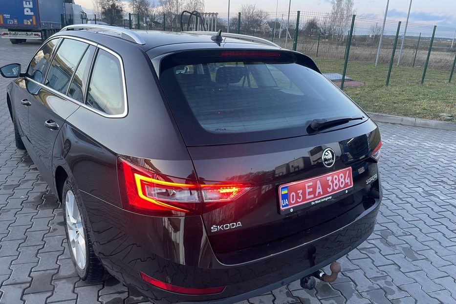 Продам Skoda Superb 2019 года в Луцке