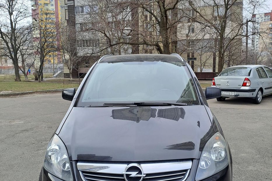 Продам Opel Zafira 2010 года в Киеве