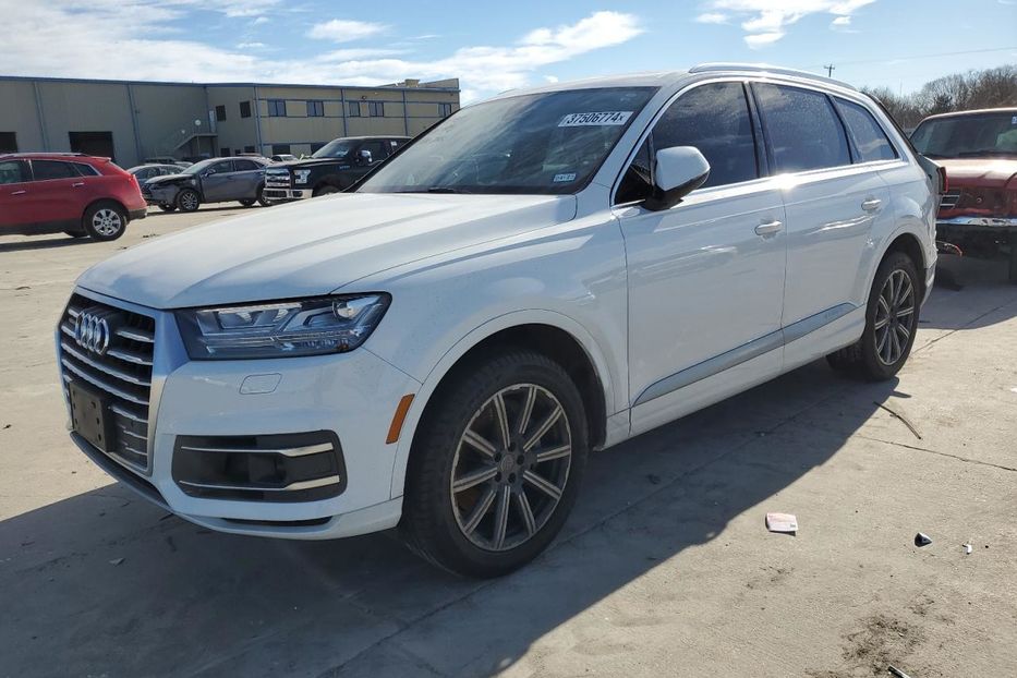 Продам Audi Q7 2018 года в Луцке