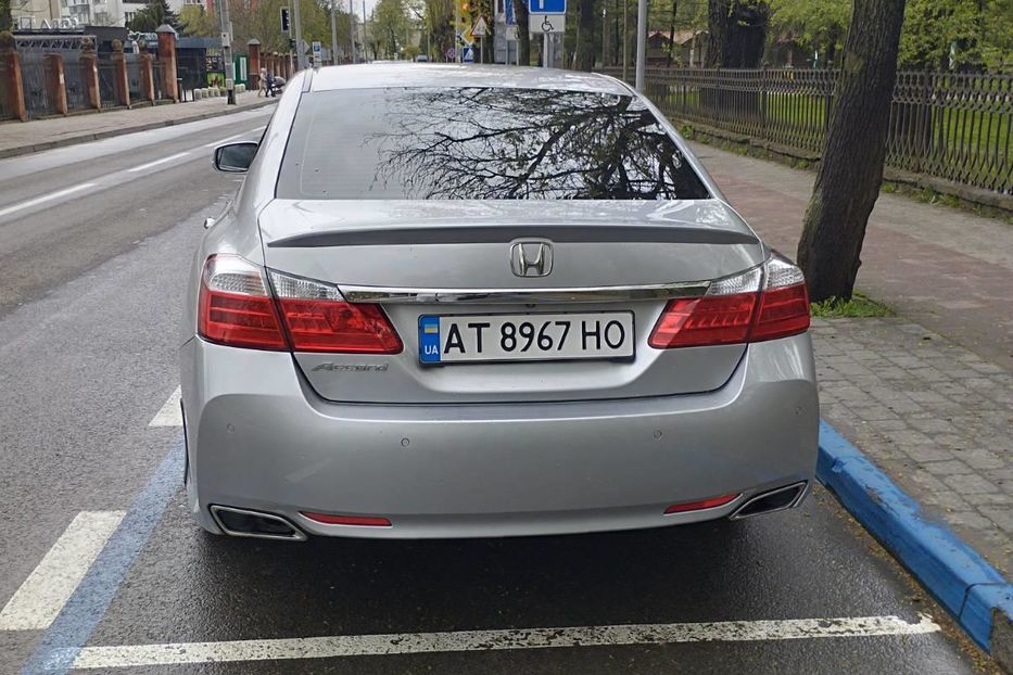 Продам Honda Accord 2014 года в Ивано-Франковске