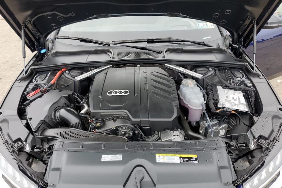 Продам Audi A4 2022 года в Луцке