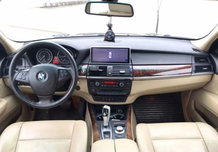 Продам BMW X5 2011 года в Харькове