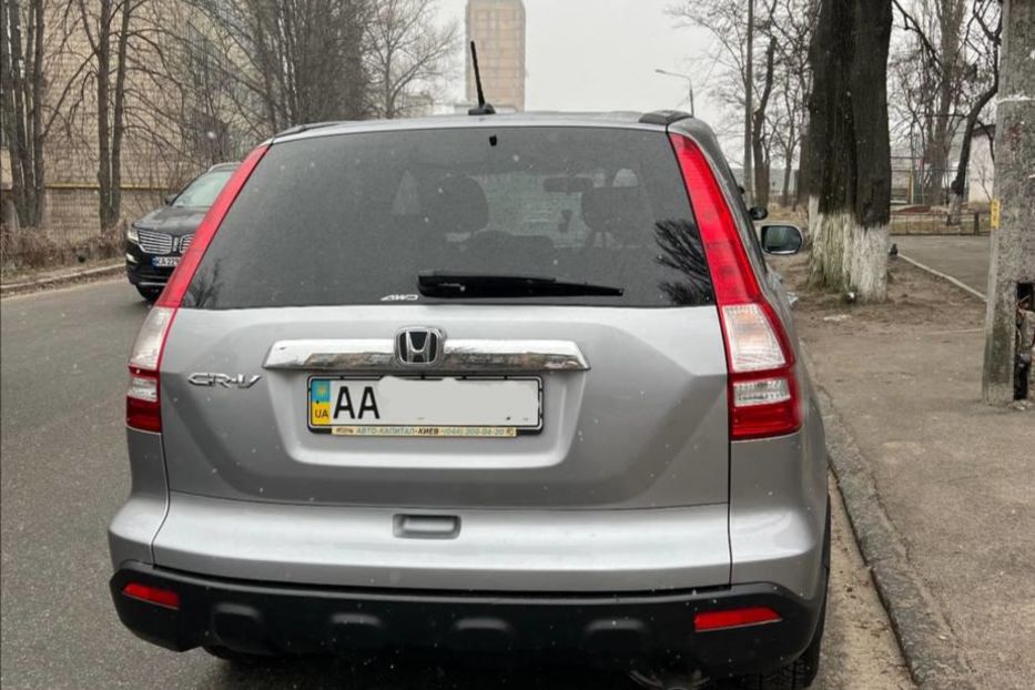 Продам Honda CR-V 2008 года в Киеве