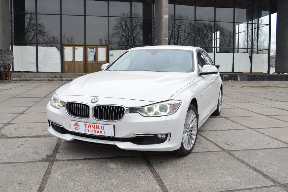 Продам BMW 320 2012 года в Киеве