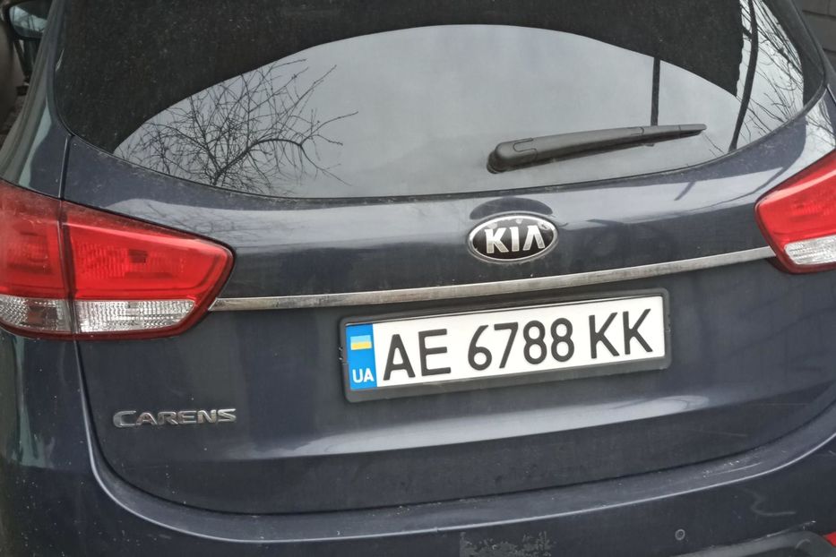 Продам Kia Carens 2014 года в Днепре