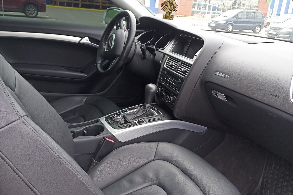 Продам Audi A5 2012 года в Одессе