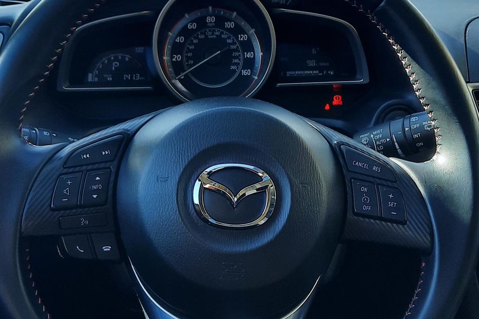 Продам Mazda 3 BM 2016 года в г. Кременчуг, Полтавская область