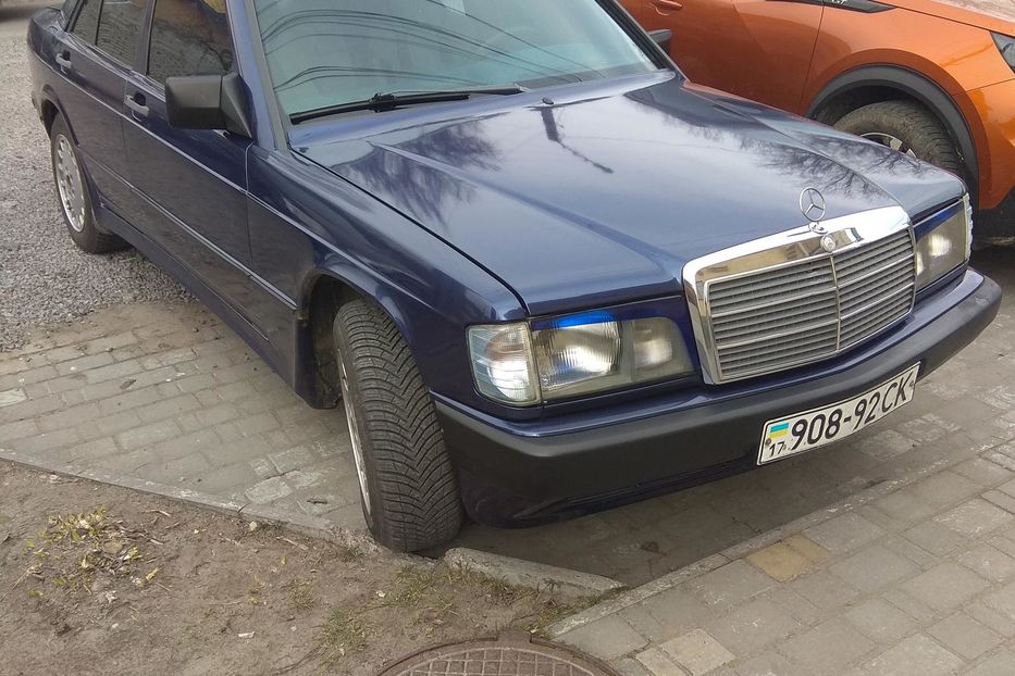 Продам Mercedes-Benz 190 седан 1985 года в г. Кременчуг, Полтавская область