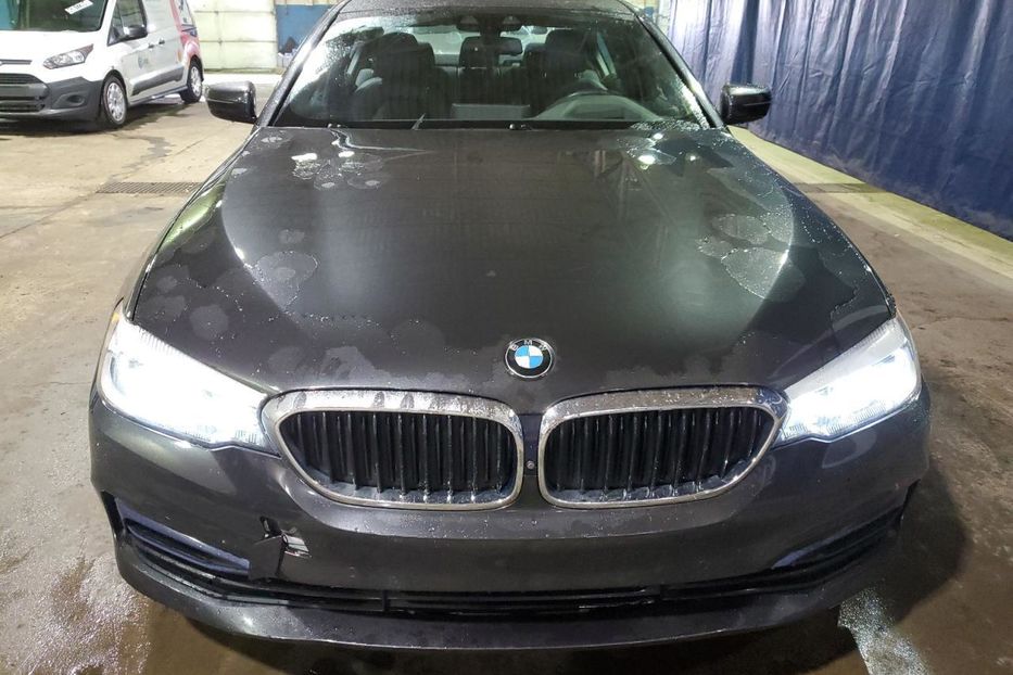 Продам BMW 530 2020 года в Луцке