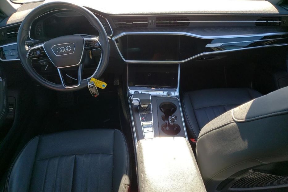 Продам Audi A6 2021 года в Луцке