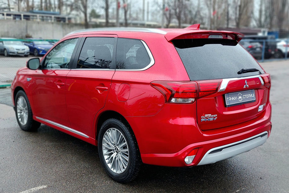 Продам Mitsubishi Outlander 2019 года в Киеве