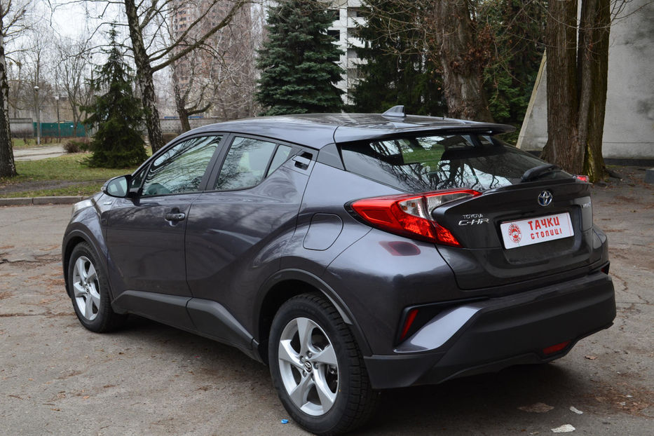 Продам Toyota C-HR 2018 года в Киеве