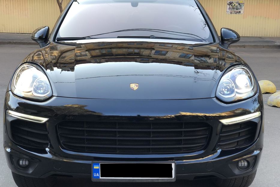 Продам Porsche Cayenne Рестайлинговая версия.Plug-in  2016 года в Одессе