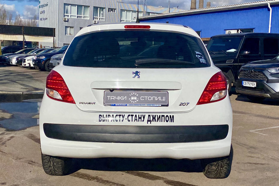 Продам Peugeot 207 2011 года в Киеве