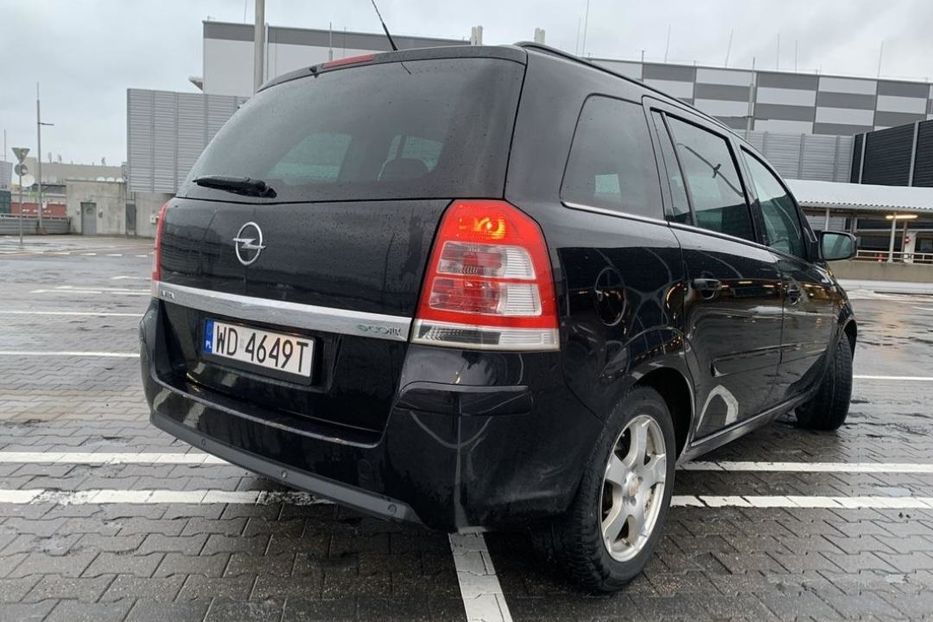 Продам Opel Zafira 2011 года в Харькове