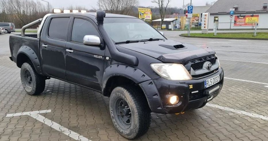 Продам Toyota Hilux 2008 года в Харькове