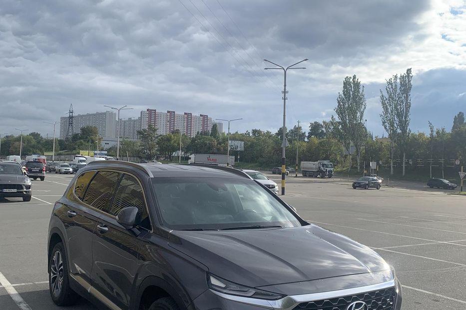 Продам Hyundai Santa FE 2019 года в Киеве