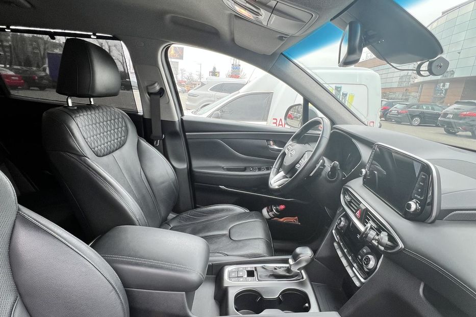 Продам Hyundai Santa FE 2019 года в Киеве