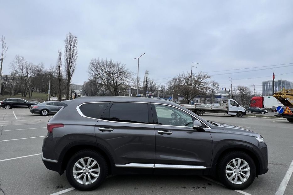 Продам Hyundai Santa FE 2019 года в Киеве