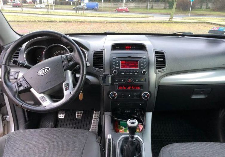 Продам Kia Sorento 2009 года в Харькове