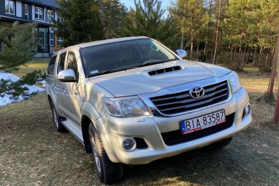 Продам Toyota Hilux 2010 года в Харькове