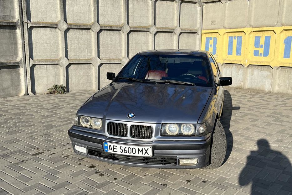 Продам BMW 318 E36 1993 года в Днепре