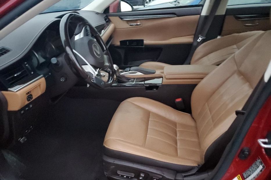 Продам Lexus ES 350 2016 года в Киеве