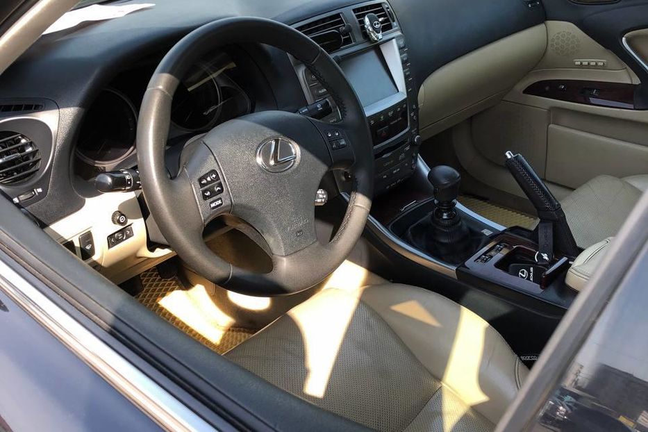 Продам Lexus IS 220 220d 2007 года в Черкассах