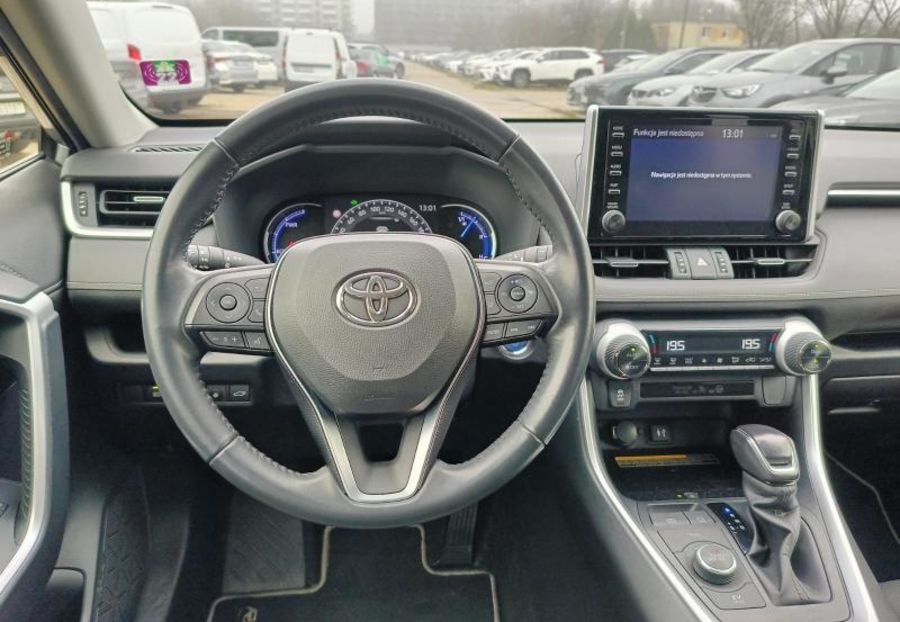 Продам Toyota Rav 4 2019 года в Киеве