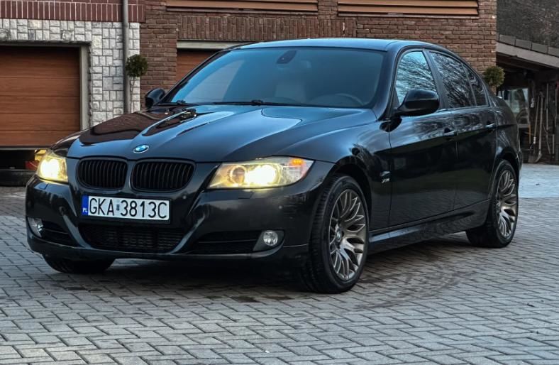 Продам BMW 320 Е90 2008 года в Киеве