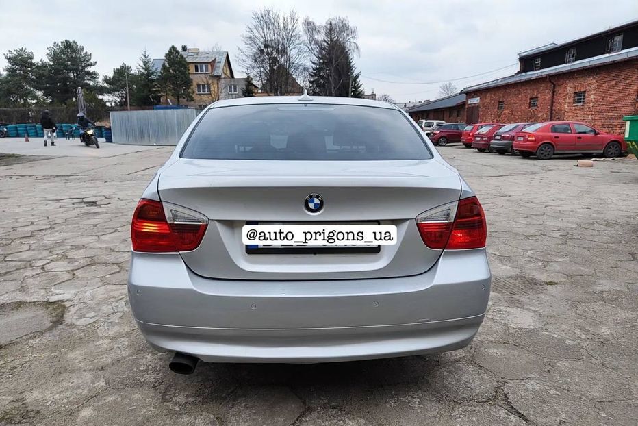 Продам BMW 320 2009 года в Киеве