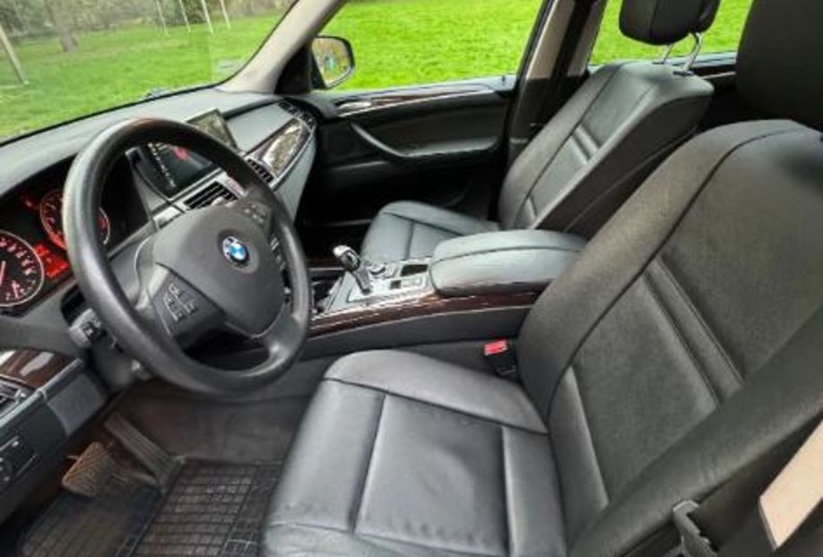 Продам BMW X5 2011 года в Киеве