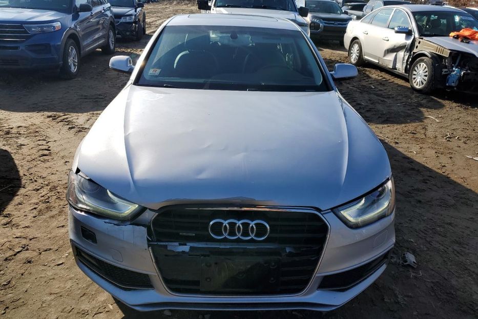 Продам Audi A4 2017 года в Луцке