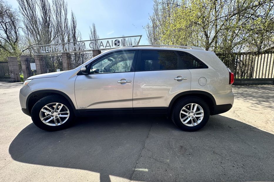 Продам Kia Sorento LX V6 AWD 2014 года в Николаеве