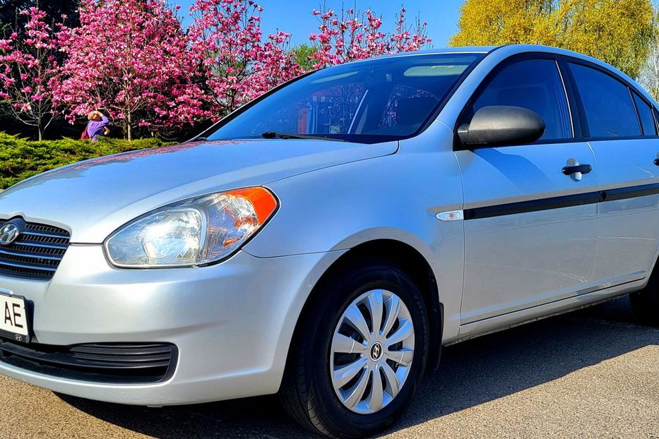 Продам Hyundai Accent  Официальный. Сервис. книга.  2008 года в Днепре