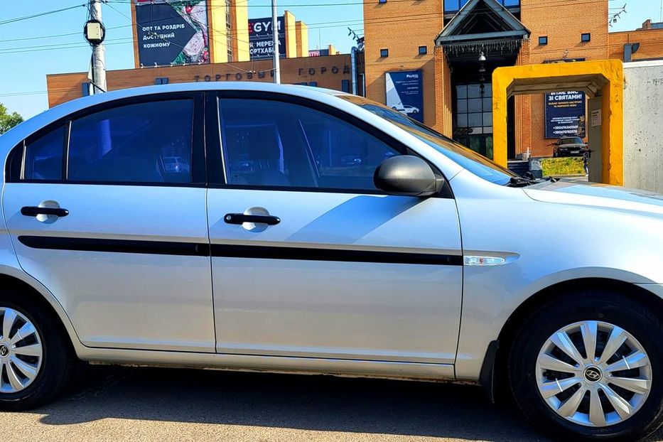 Продам Hyundai Accent  Официальный. Сервис. книга.  2008 года в Днепре