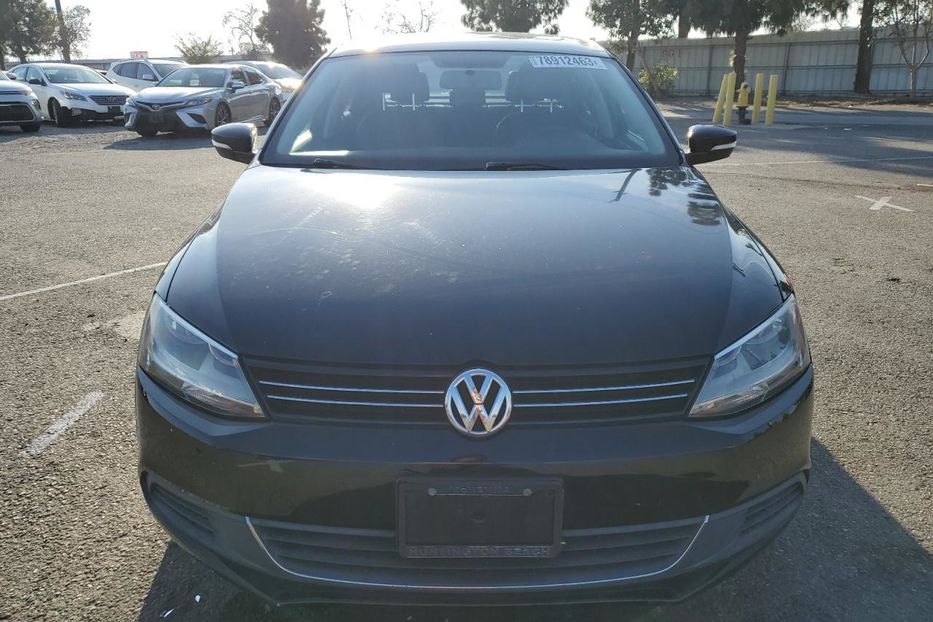 Продам Volkswagen Jetta 2013 года в Луцке