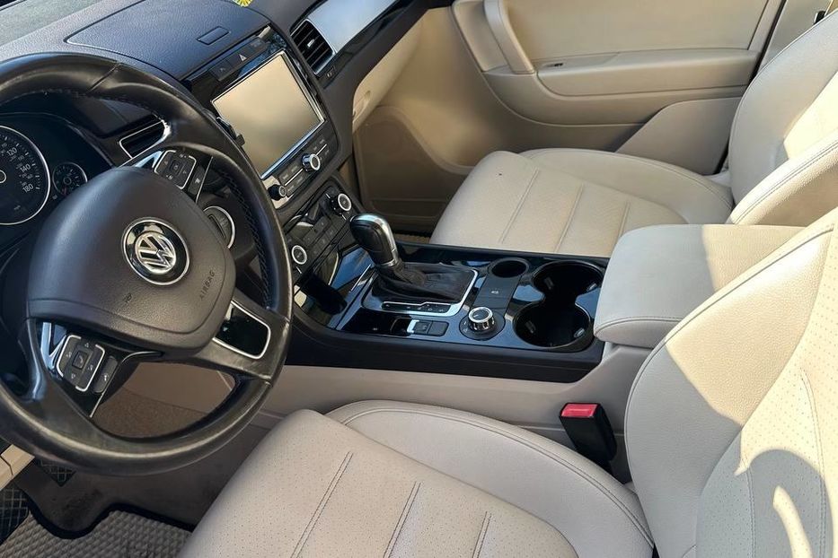 Продам Volkswagen Touareg 2011 года в г. Килия, Одесская область