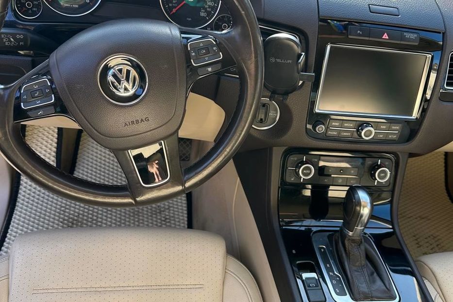 Продам Volkswagen Touareg 2011 года в г. Килия, Одесская область