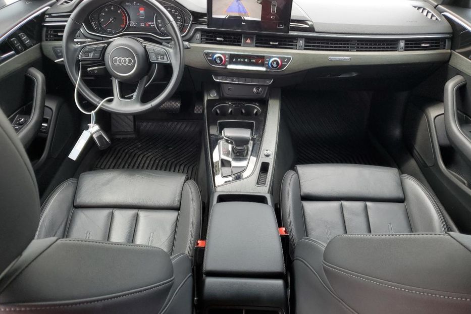 Продам Audi A4 Premium 2020 года в Киеве