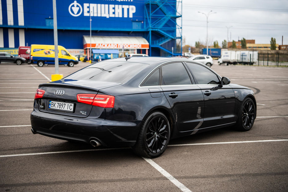 Продам Audi A6 2013 года в Киеве