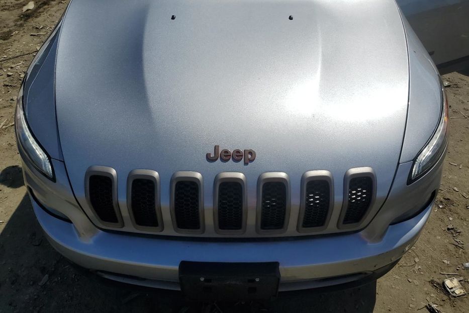 Продам Jeep Cherokee Latitude 2017 года в Львове