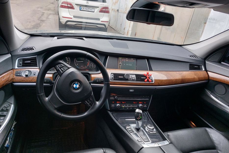 Продам BMW 5 Series GT Gran Turismo  2010 года в Киеве