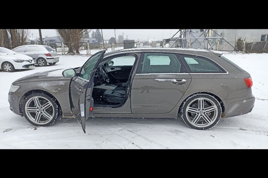 Продам Audi A6 4×4 2012 года в Киеве